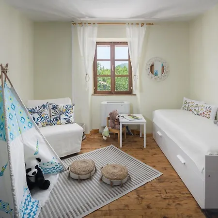بيت للعطل Pet Friendly In Roč