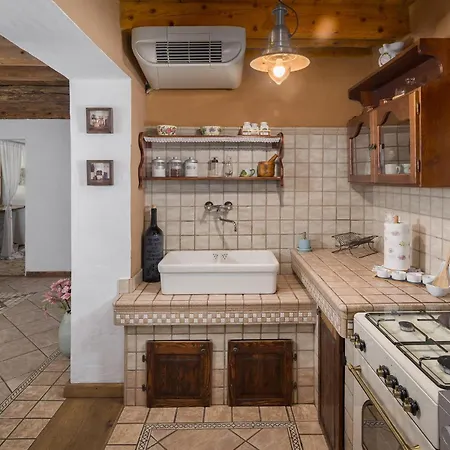 Stunning In With House A Panoramic View Roč