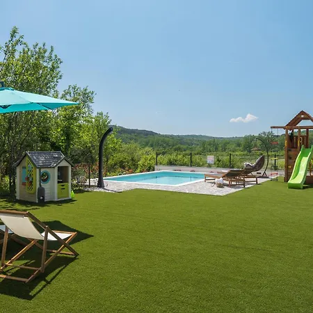 Pet Friendly In * Roč
